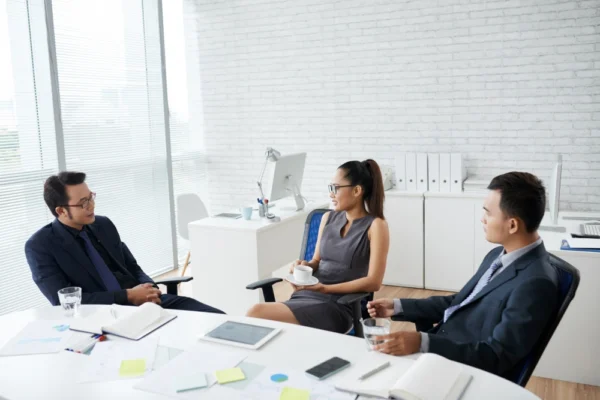 legalsid-law-man-power-meeting Professional guidance on Indonesia Manpower Law and employment compliance for companies – Legals ID.